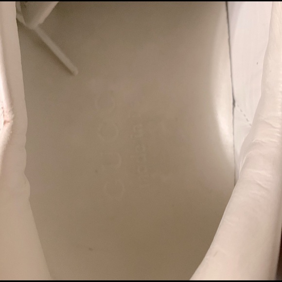 - ❤️🤍❤️🤍💯 % authentic GG Blind For Love Sneakers Size 10 for women size 7 … - Picture 8 of 9